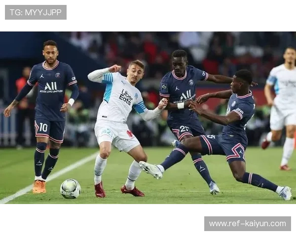 法甲第十轮激战多场同日开战，豪强对决精彩纷呈