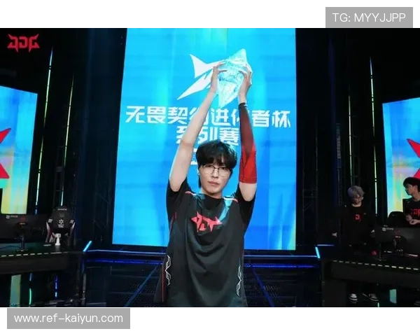 JDG直落两局击败AQ，晋级进化者杯四强