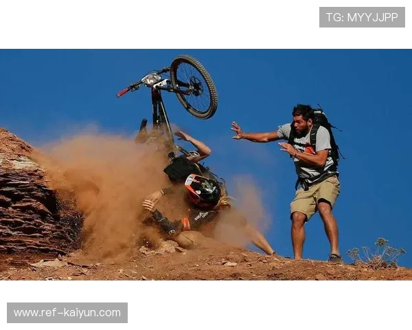 安全车出动成转折点，红牛策略失误致失利